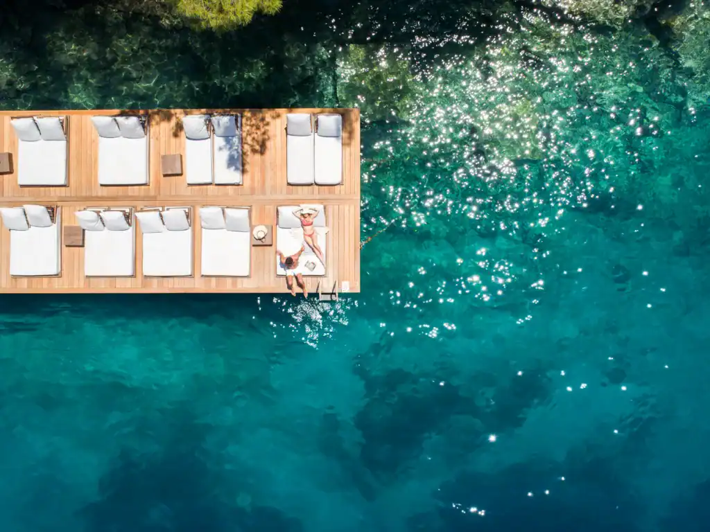 hillside beach club