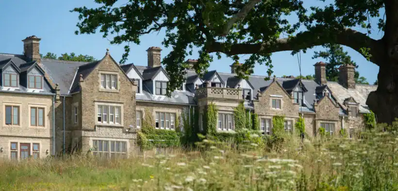 south lodge hotel