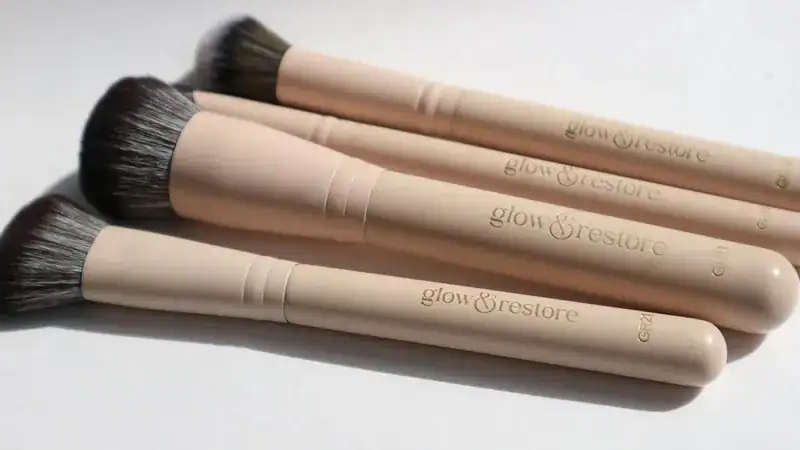 soft makeup brushes