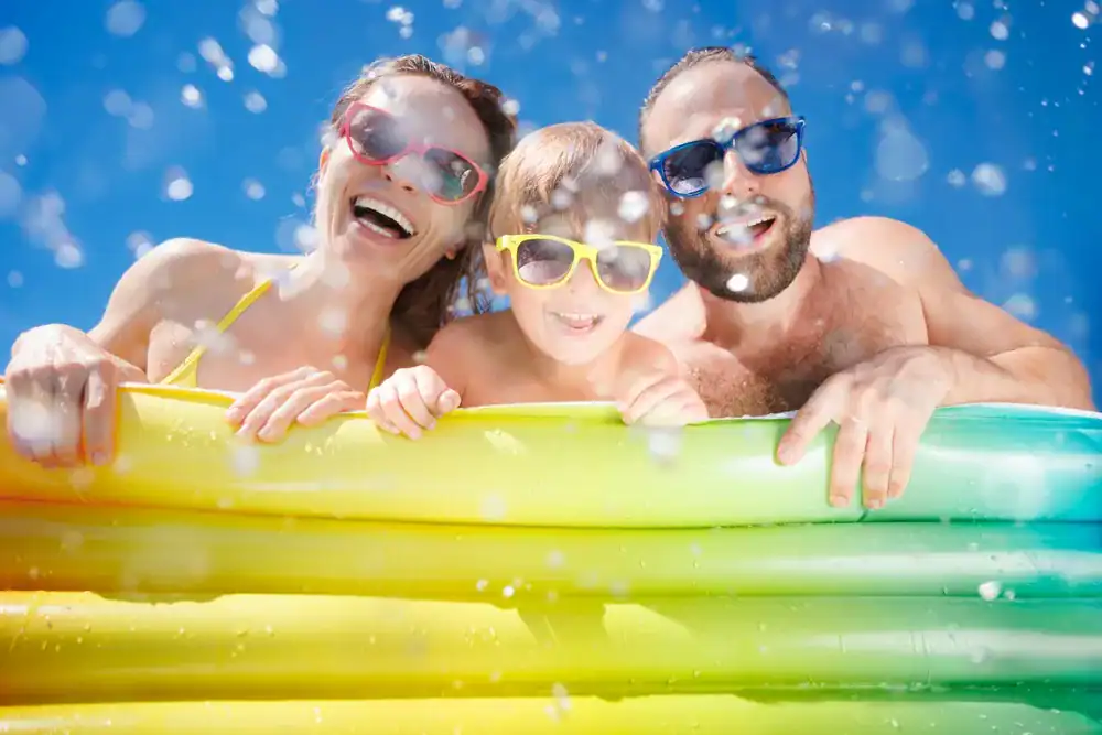 how to relax on holiday